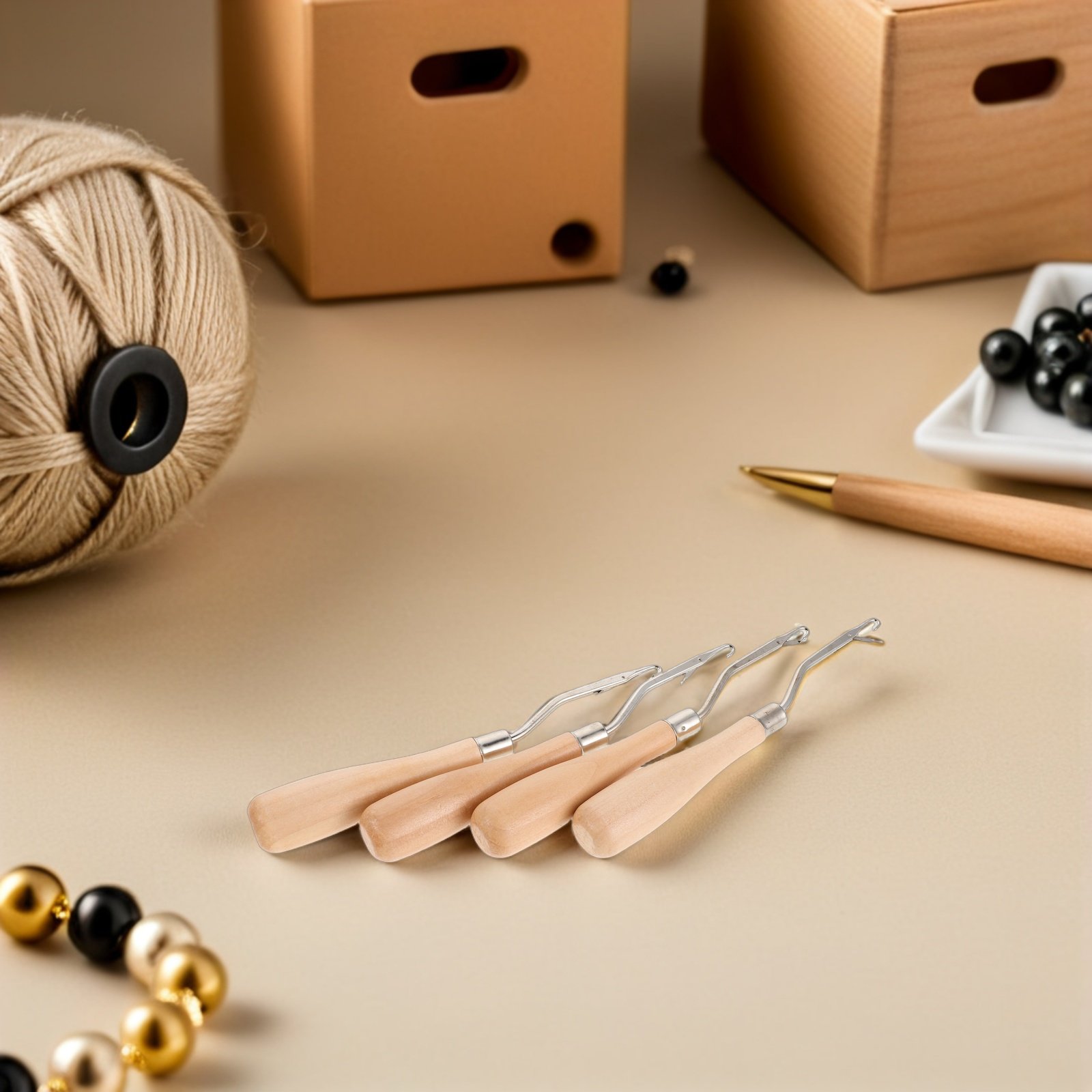 Wooden Crochet Hooks Ergonomic Handle - 4 قطع من إبر الكروشيه بمقبض