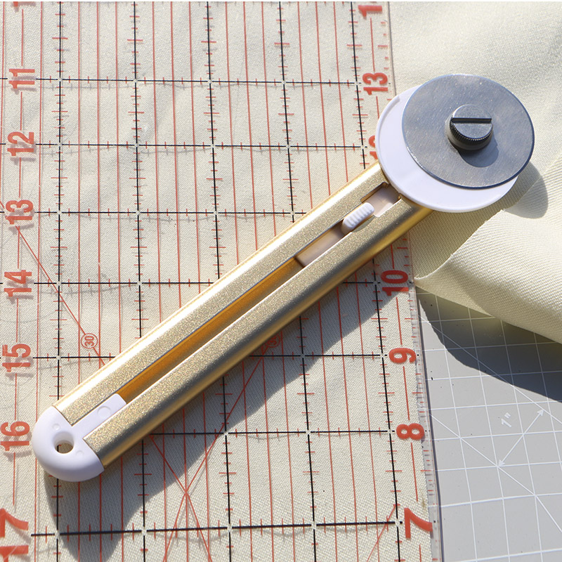 قاطع قماش دوار 45 ملم، أداة قط - مراجعة Rotary Cutter For Fabric 45Mm وسعره